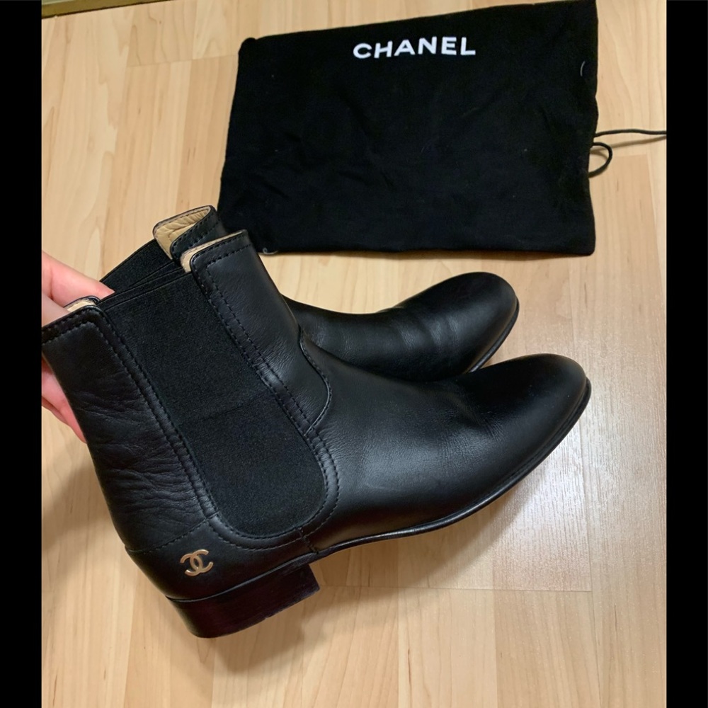 Chanel Chelsea Leather Boots Size 8/IT 38